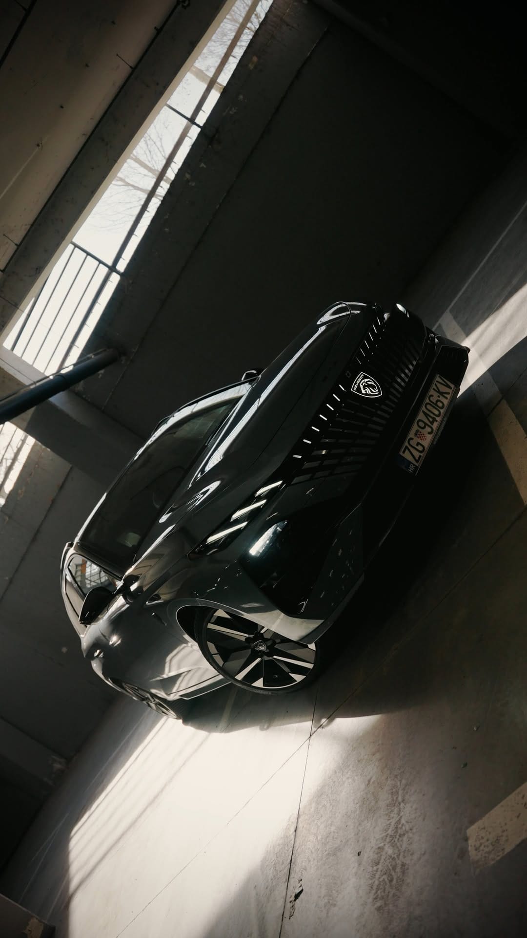 Post 8 by Peugeot Hrvatska on Instagram (video)