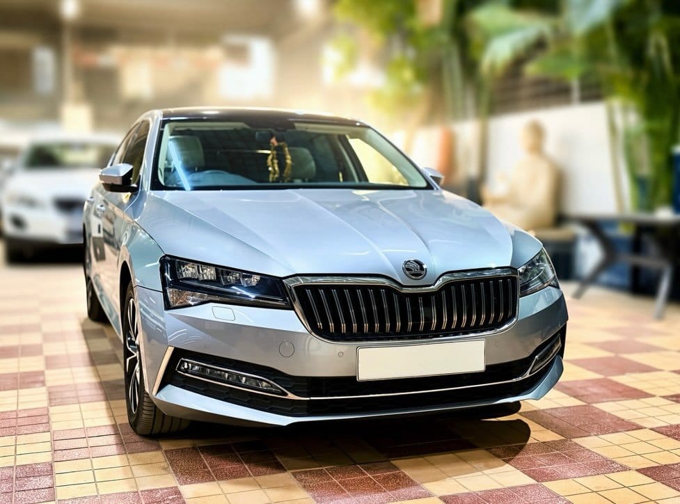 Post 1 by PRESTIGE AUTO on Instagram (carousel)