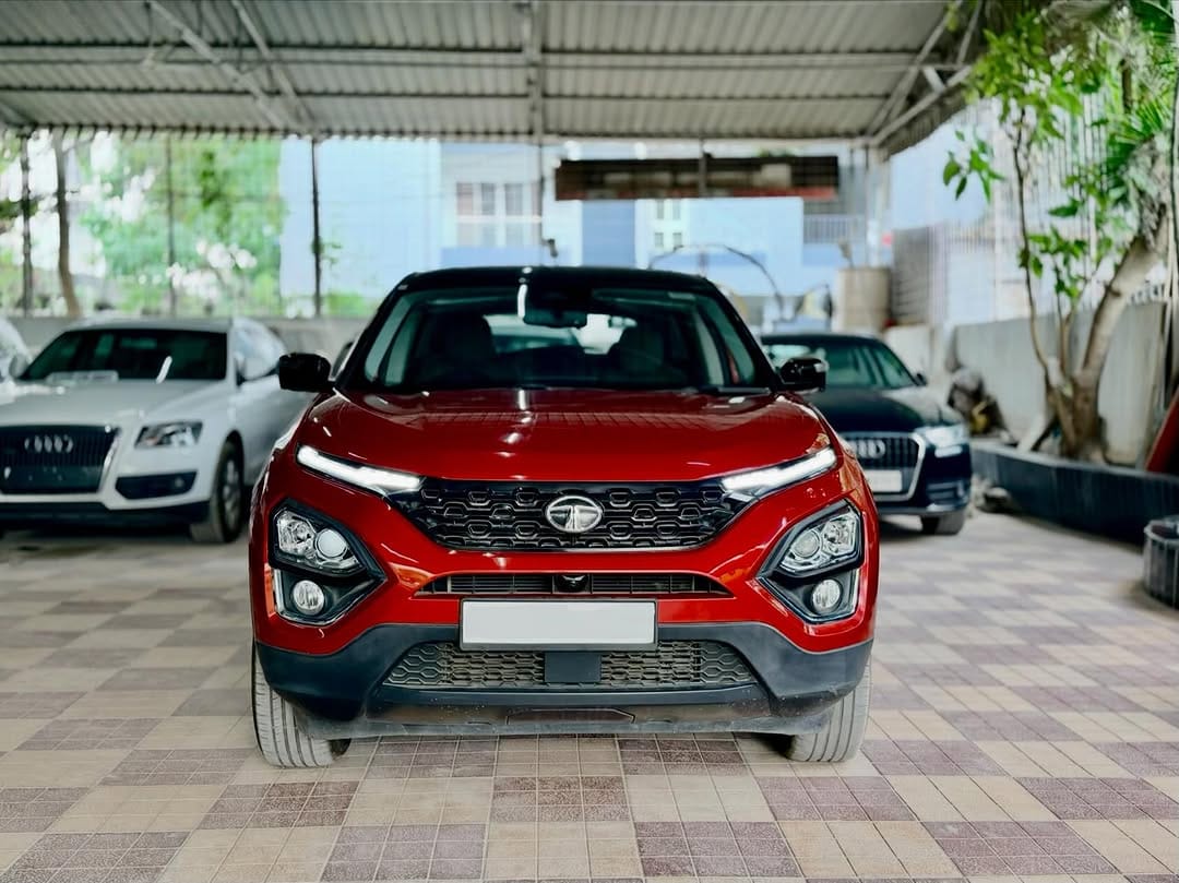Post 6 by PRESTIGE AUTO on Instagram (carousel)