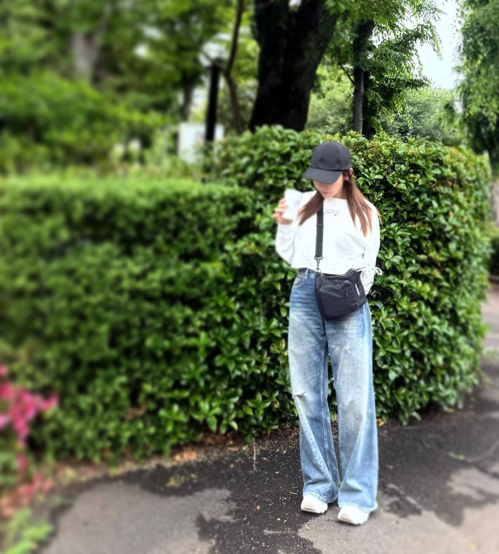 Post 5 by 加護亜依 on Instagram (image)