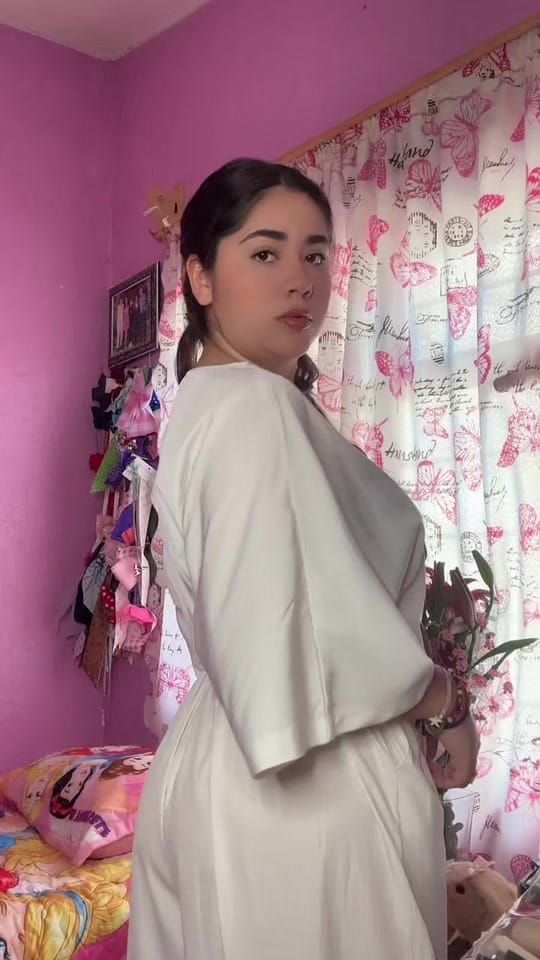 Post 2 by mariana_ort_ on TikTok (video)