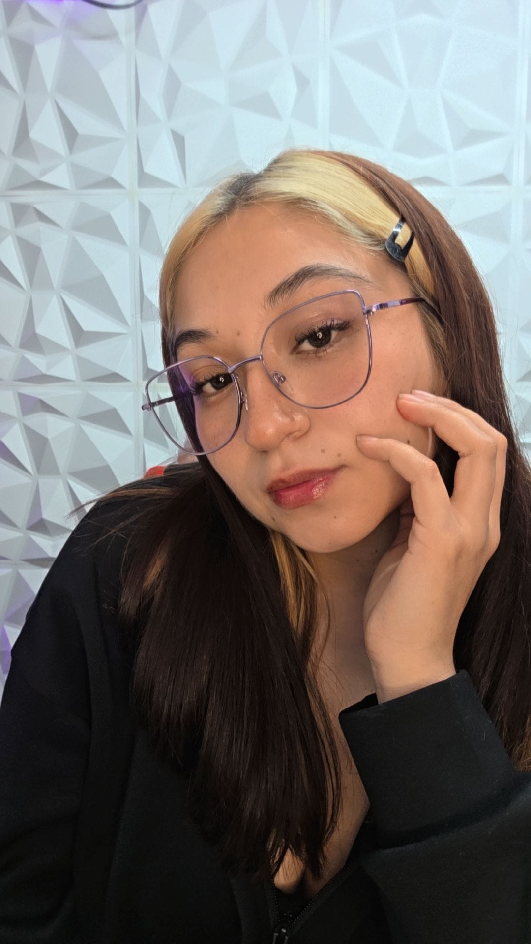 Post 1 by Adri  ✨️ on TikTok (video)
