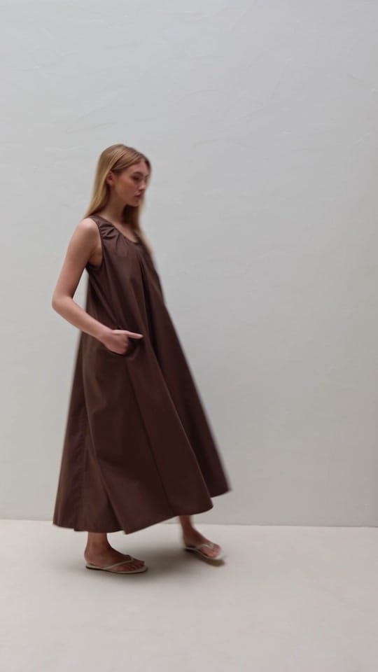 Post 2 by Rosaé Paris on TikTok (video)