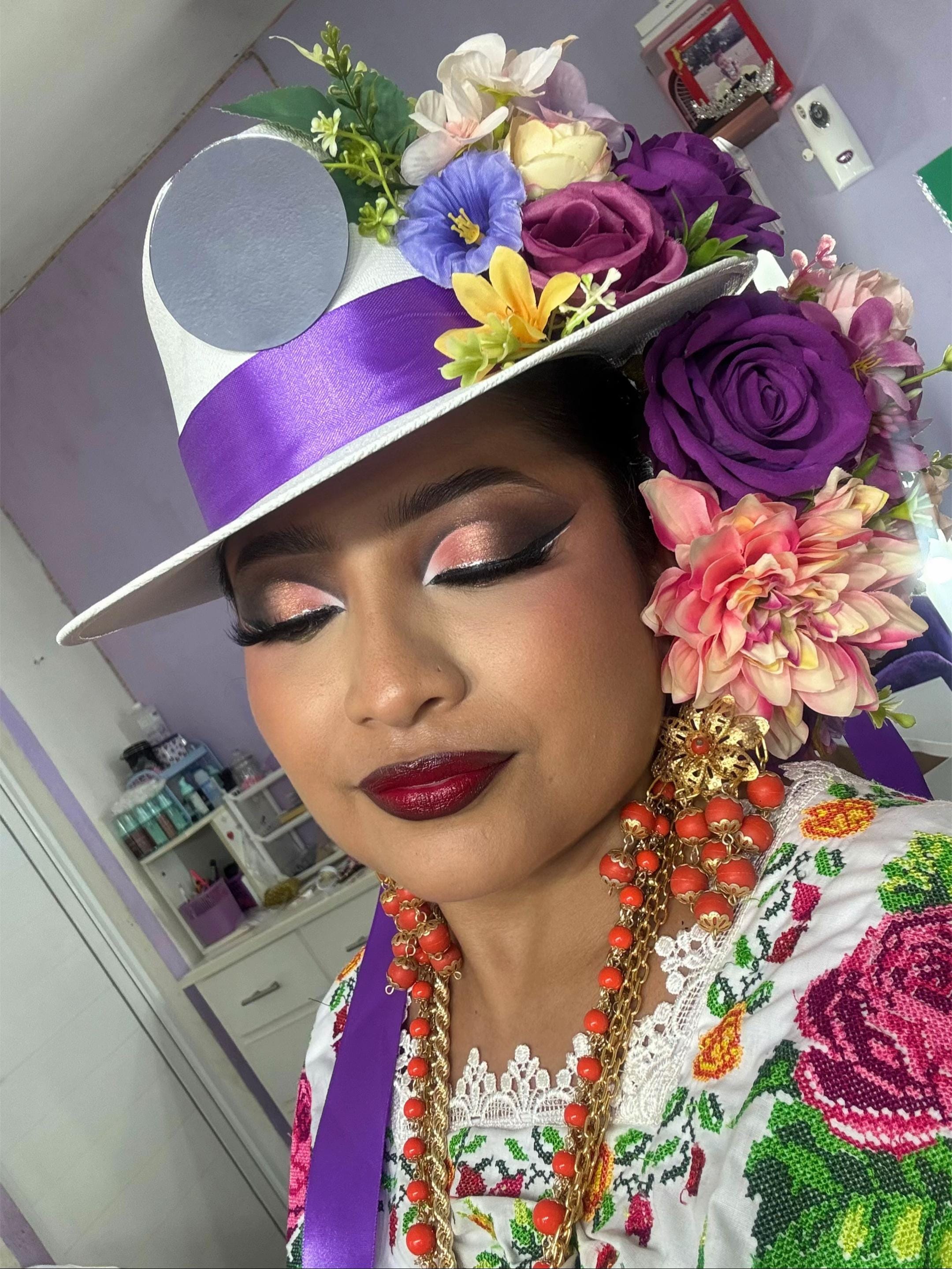 Post 1 by Lauu Balam🌺 on TikTok (video)