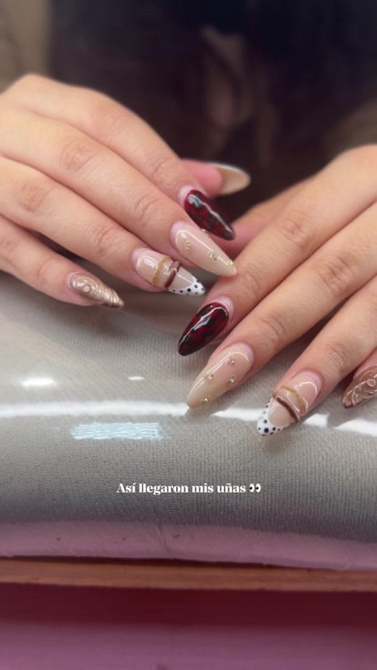 Post 6 by Alexa Leon🍒 on TikTok (video)