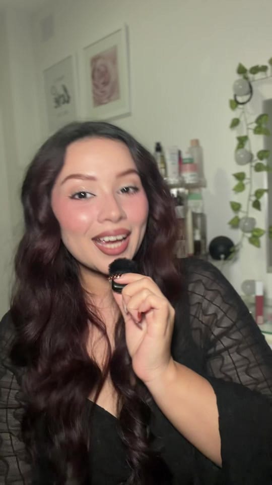 Post 2 by Alexa Leon🍒 on TikTok (video)