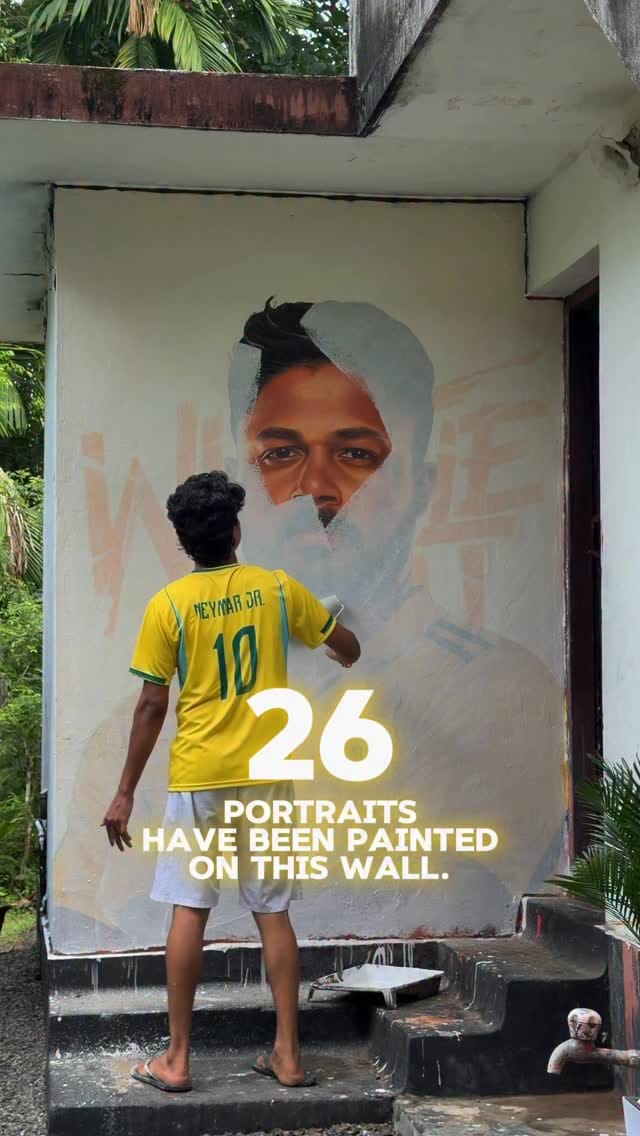 Post 3 by Rashid Sulaiman | Mural & Wall Artist India on Instagram (video)