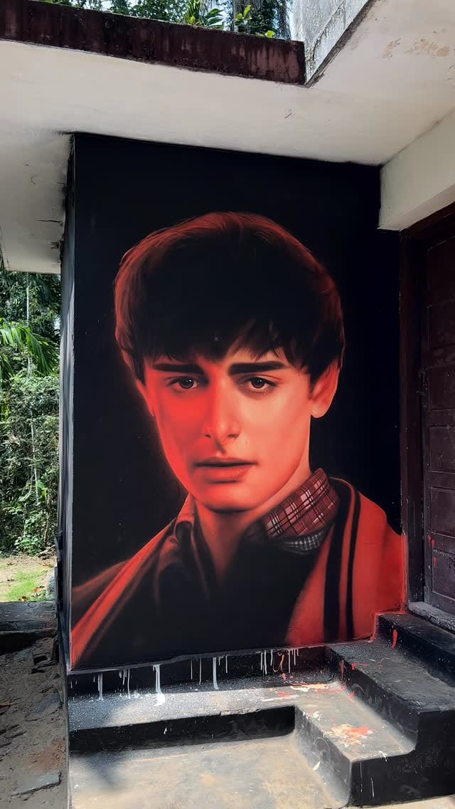 Post 6 by Rashid Sulaiman | Mural & Wall Artist India on Instagram (video)