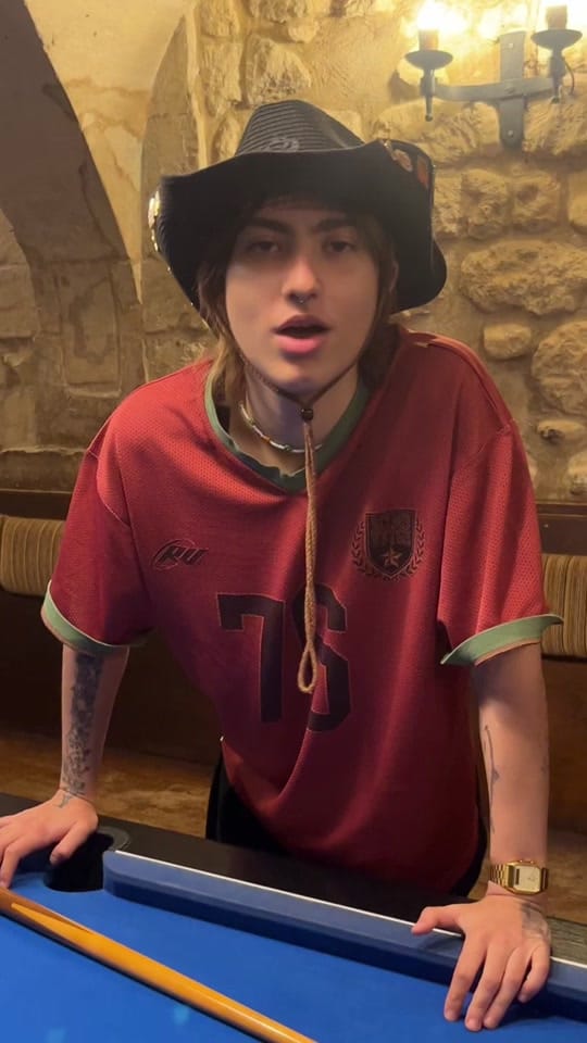 Post 6 by Lea Harmoza on TikTok (video)
