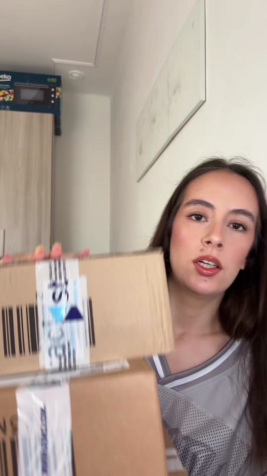 Post 4 by ele_rezzonico on TikTok (video)