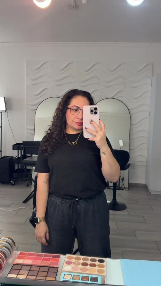 Post 4 by Montse Ayala MUA on TikTok (video)