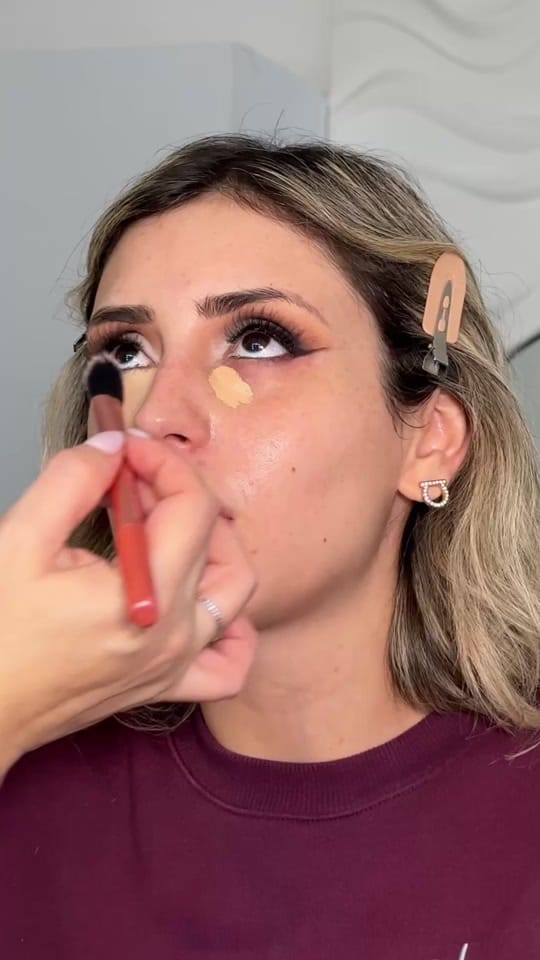 Post 10 by Montse Ayala MUA on TikTok (video)