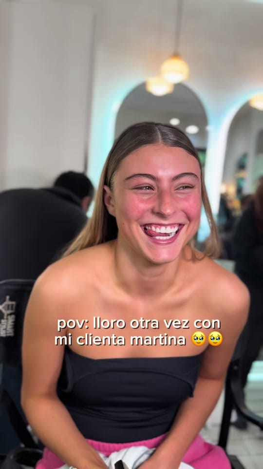 Post 3 by Gaby Gallo MUA on TikTok (video)