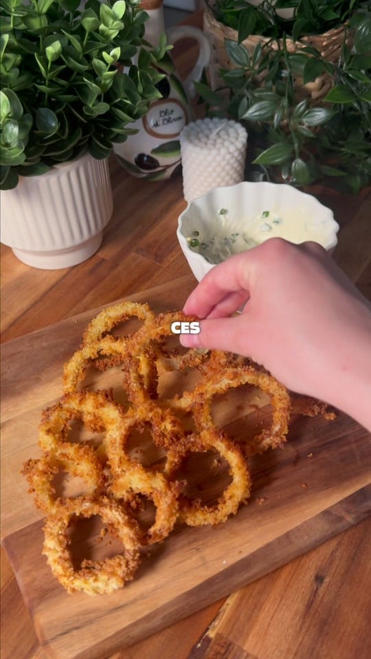 Post 2 by mae_lysun on TikTok (video)