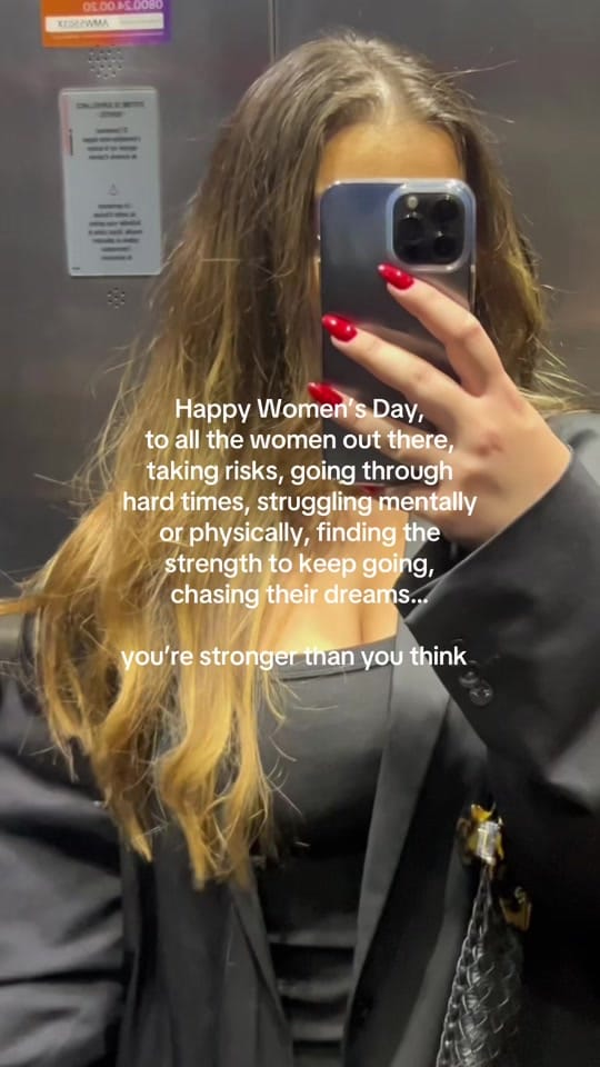 Post 7 by Louana on TikTok (video)