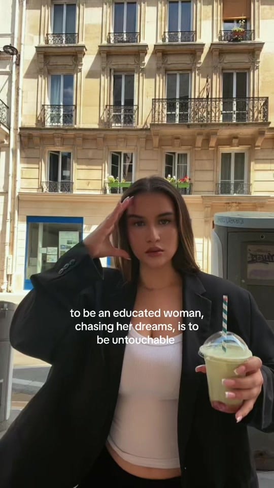 Post 9 by Louana on TikTok (video)