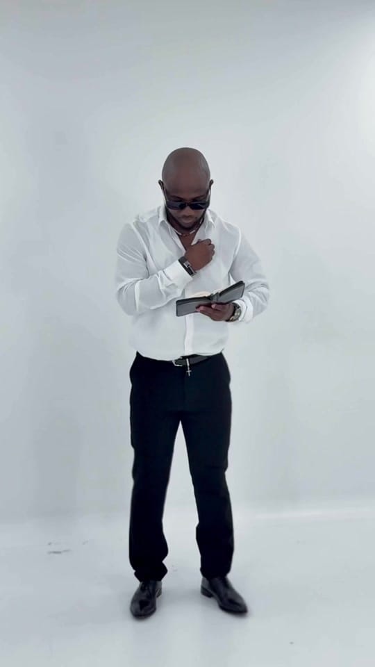 Post 3 by Jeannot Kumbonyeki on TikTok (video)