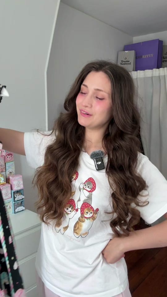 Post 1 by MILA DE BLOIS 🎀 on TikTok (video)