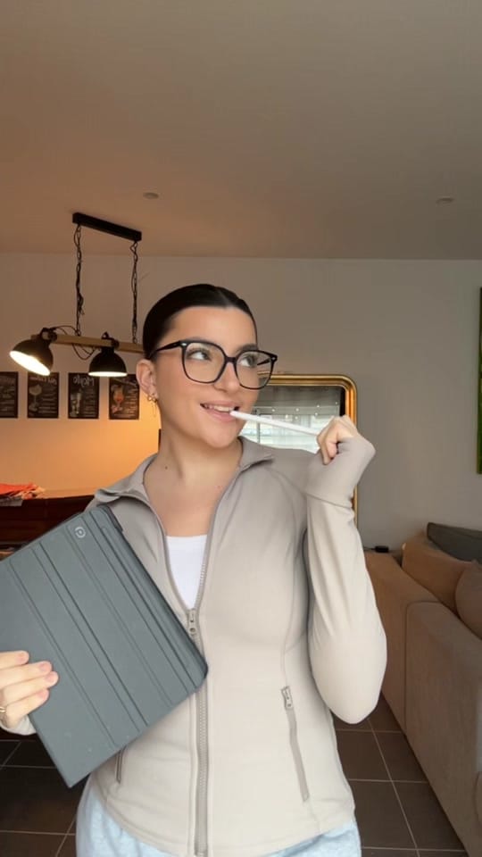 Post 8 by 𝑒𝓂𝓌𝒶𝓉𝑒 on TikTok (video)