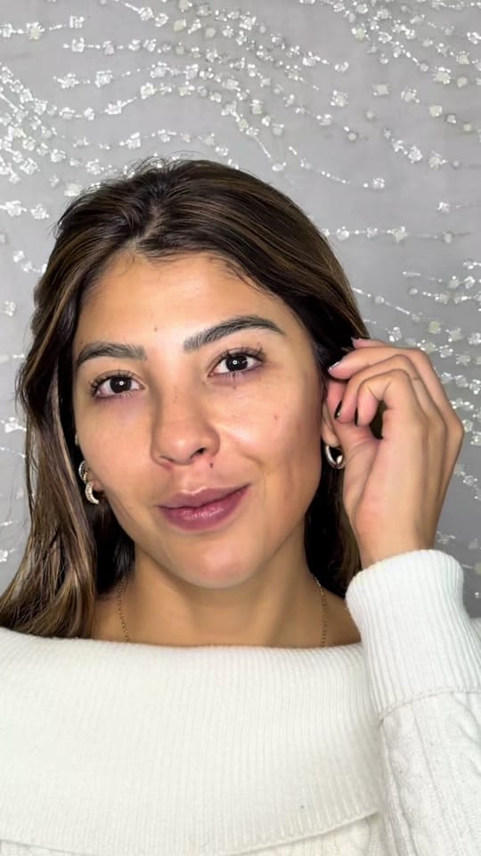 Post 6 by Ana Alvarez Makeup on TikTok (video)