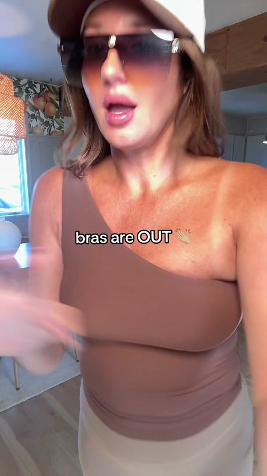 Post 4 by Brittany Hulst on TikTok (video)