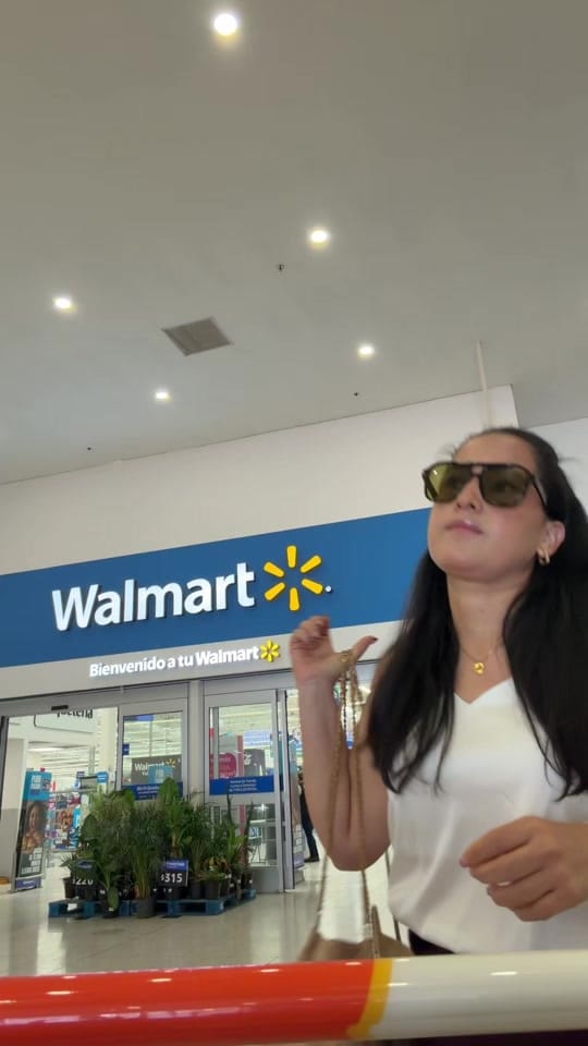 Post 3 by La Diaz 🤍💫 on TikTok (video)