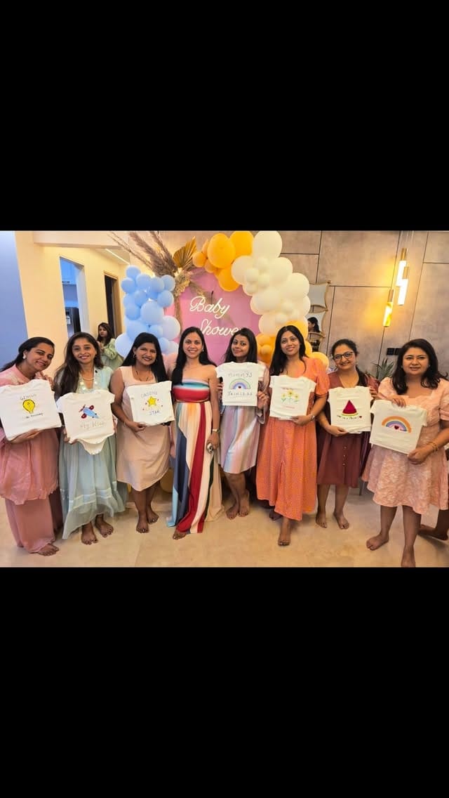 Post 9 by Nikita Chauhan (DJ/Anchor/Artist) on Instagram (video)