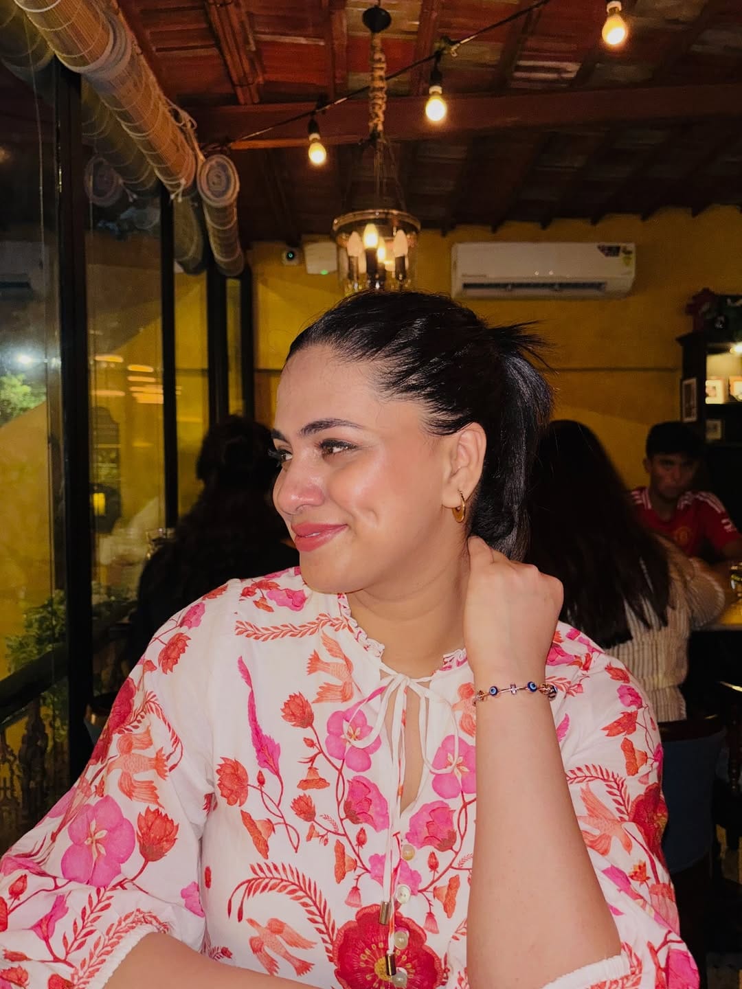 Post 6 by Shruti Pandey on Instagram (carousel)
