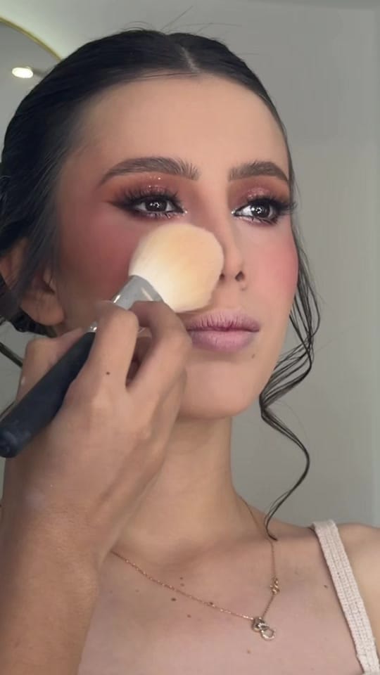 Post 3 by ARIANNA GARCÍA MUA on TikTok (video)