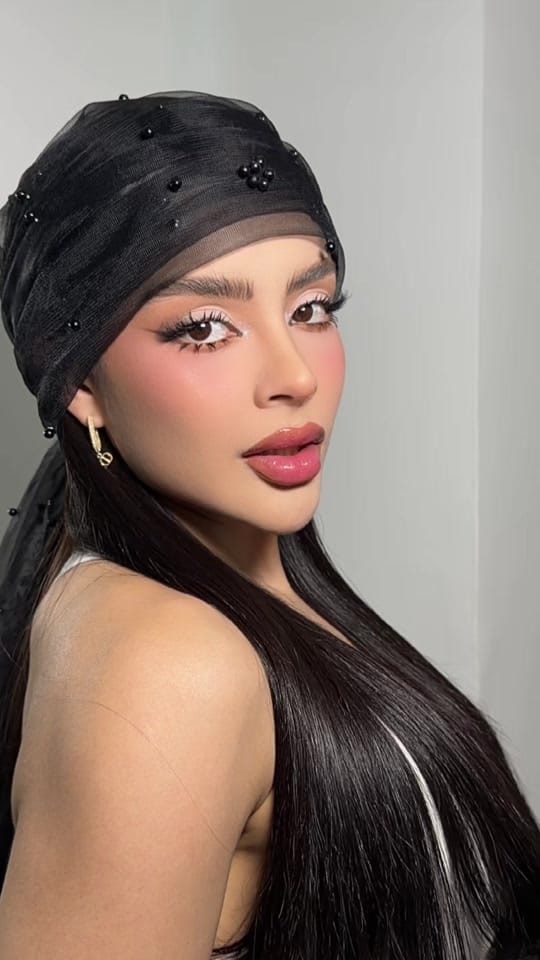 Post 10 by ARIANNA GARCÍA MUA on TikTok (video)