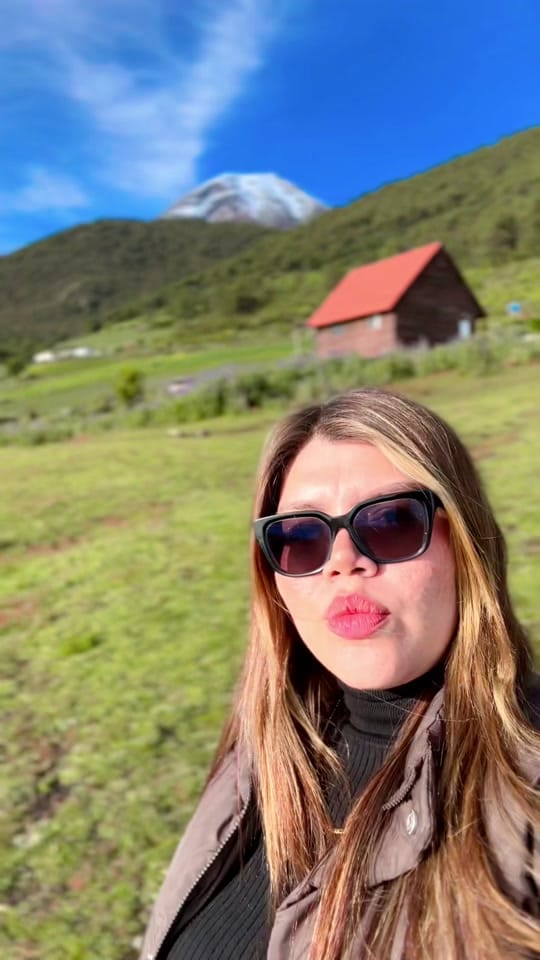 Post 2 by Aylin Hernández on TikTok (video)