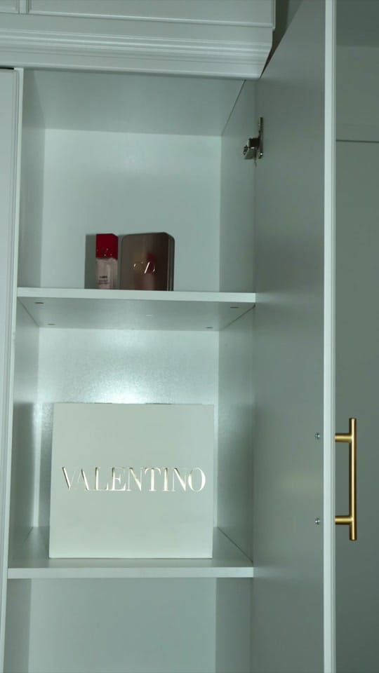 Post 4 by Nathalie Paris on TikTok (video)