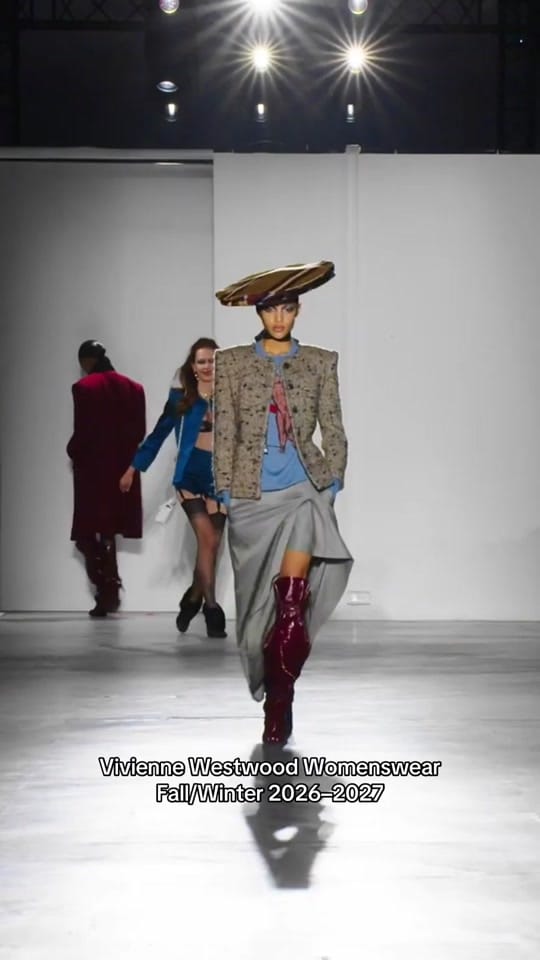 Post 4 by Paris Fashion Week on TikTok (video)