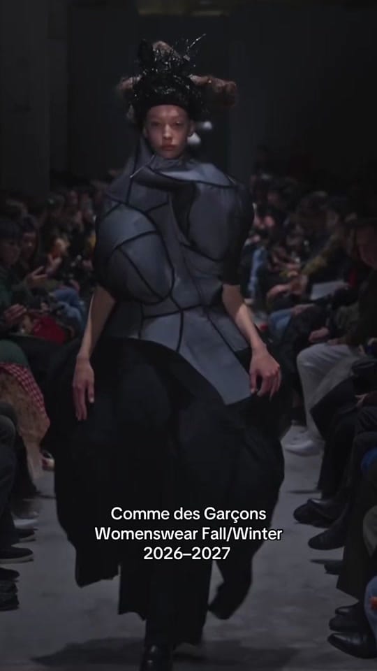 Post 2 by Paris Fashion Week on TikTok (video)