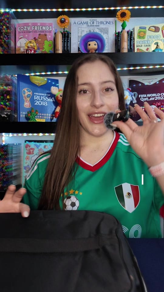 Post 3 by Andrea Galina on TikTok (video)