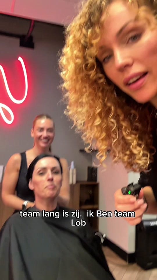 Post 2 by 𝐋𝐞𝐨𝐧𝐢𝐞 𝐫𝐢𝐞𝐭𝐝𝐢𝐣𝐤 on TikTok (video)