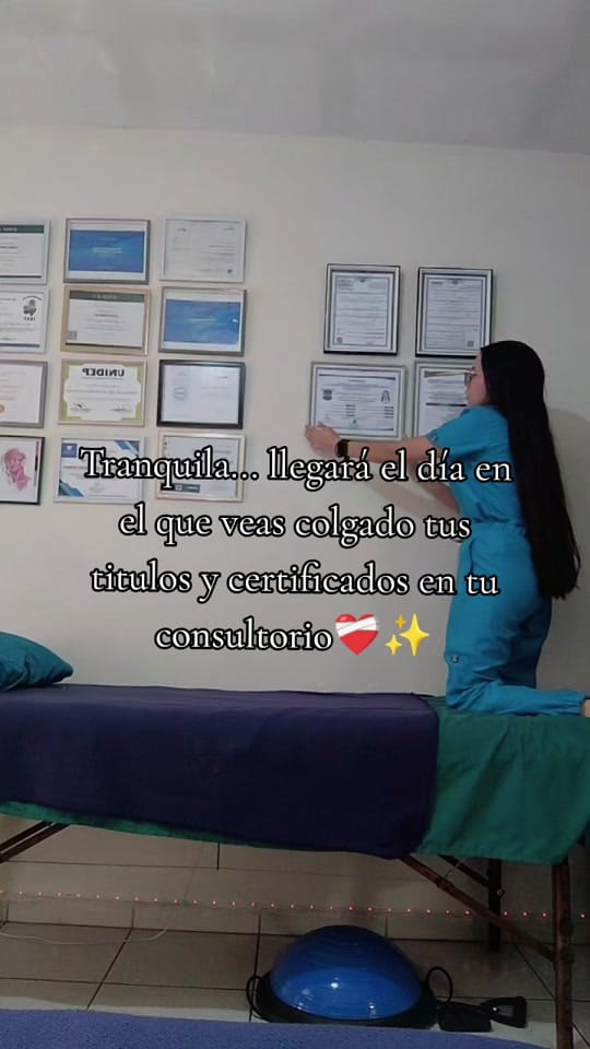 Post 4 by Esme Reyes on TikTok (video)