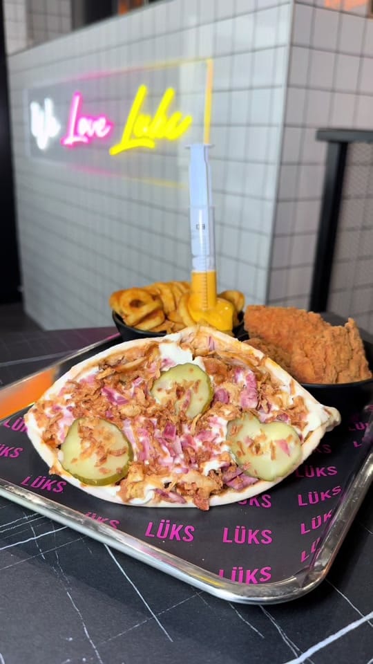 Post 6 by Lüks Kebab on TikTok (video)