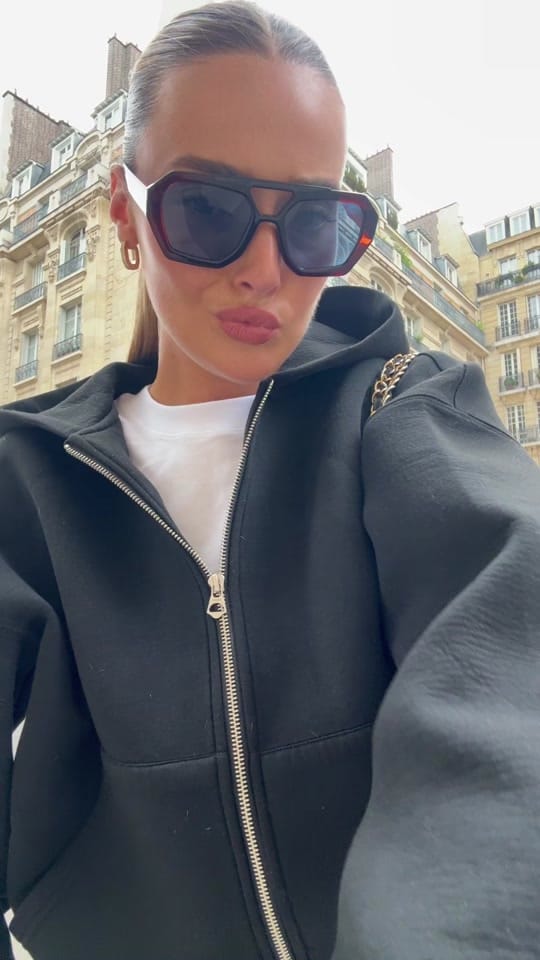 Post 10 by Laura.mre on TikTok (video)