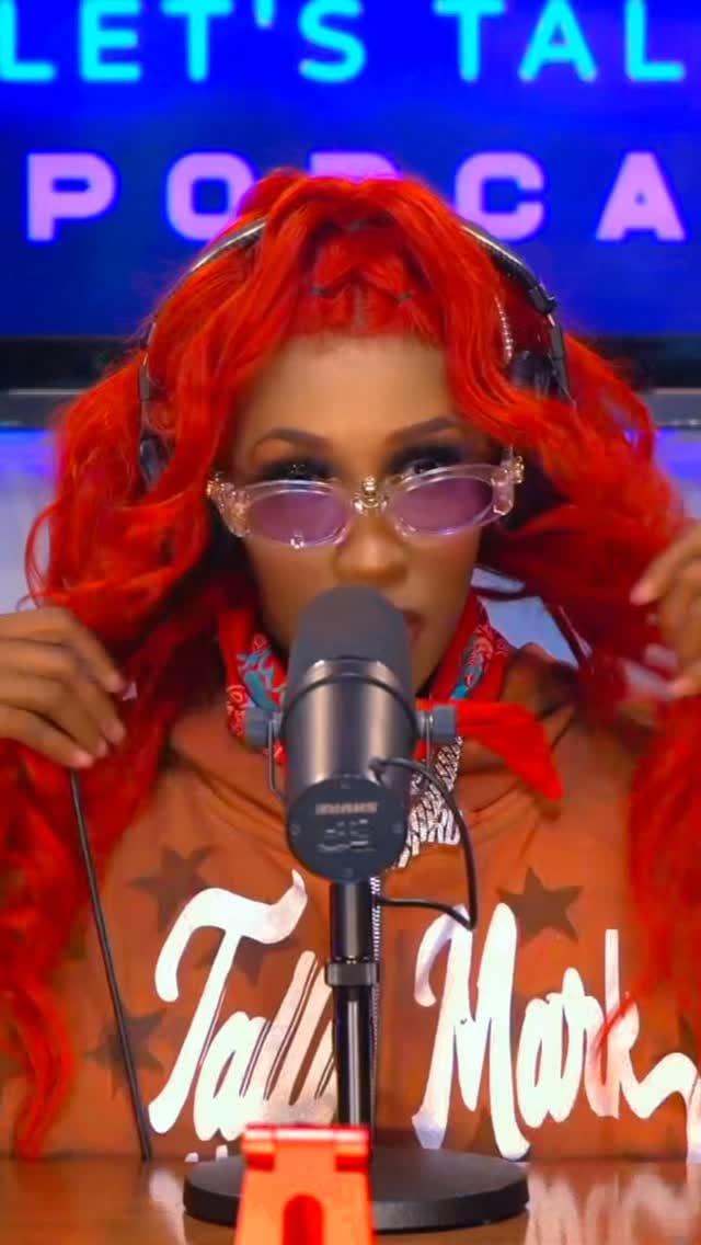 Post 7 by Billboardbaby on Instagram (video)