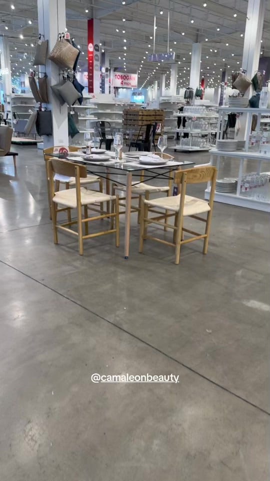 Post 6 by Camaleón on TikTok (video)