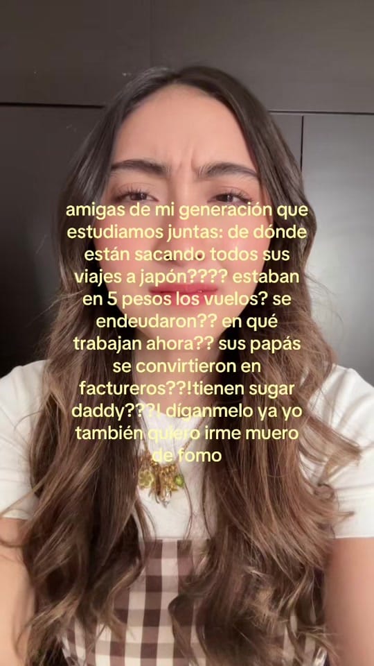 Post 8 by Fer on TikTok (video)