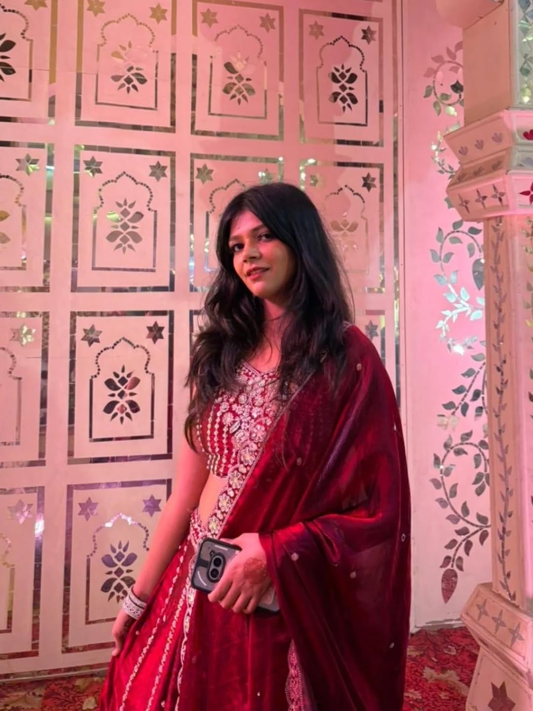 Post 8 by Samridhi Sharma 🧿 on Instagram (carousel)