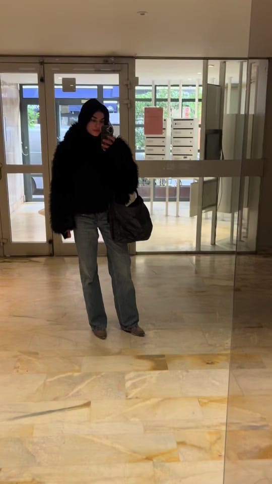 Post 4 by Clara on TikTok (video)