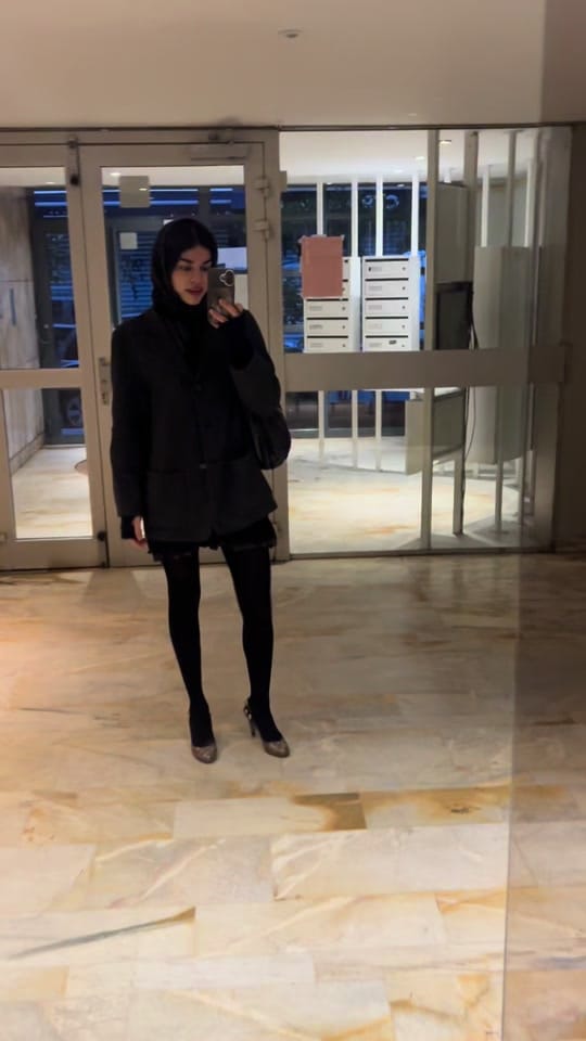 Post 2 by Clara on TikTok (video)