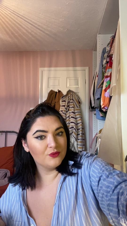 Post 7 by Lily Screen on TikTok (video)