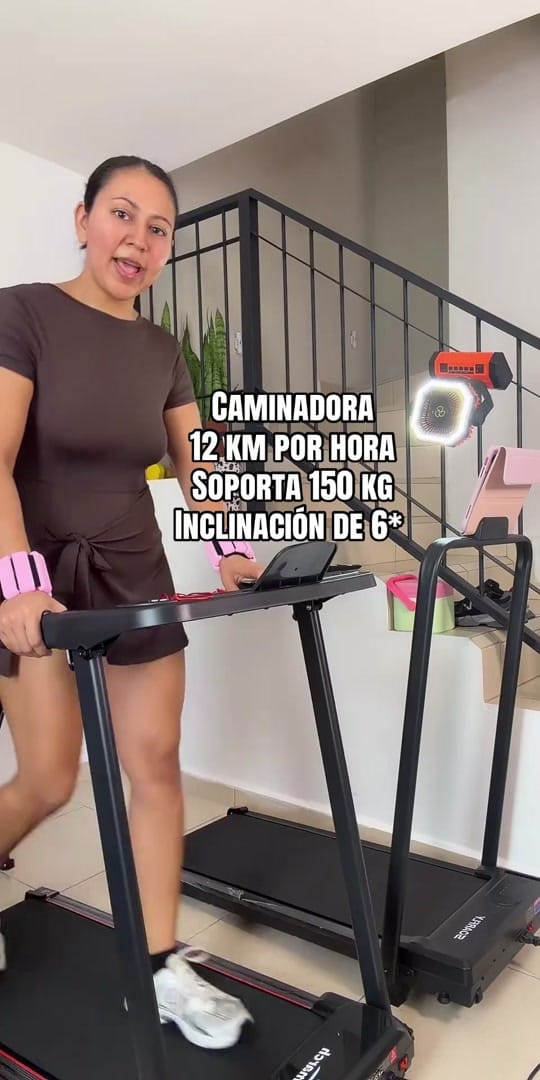 Post 8 by Carolina Meléndez on TikTok (video)