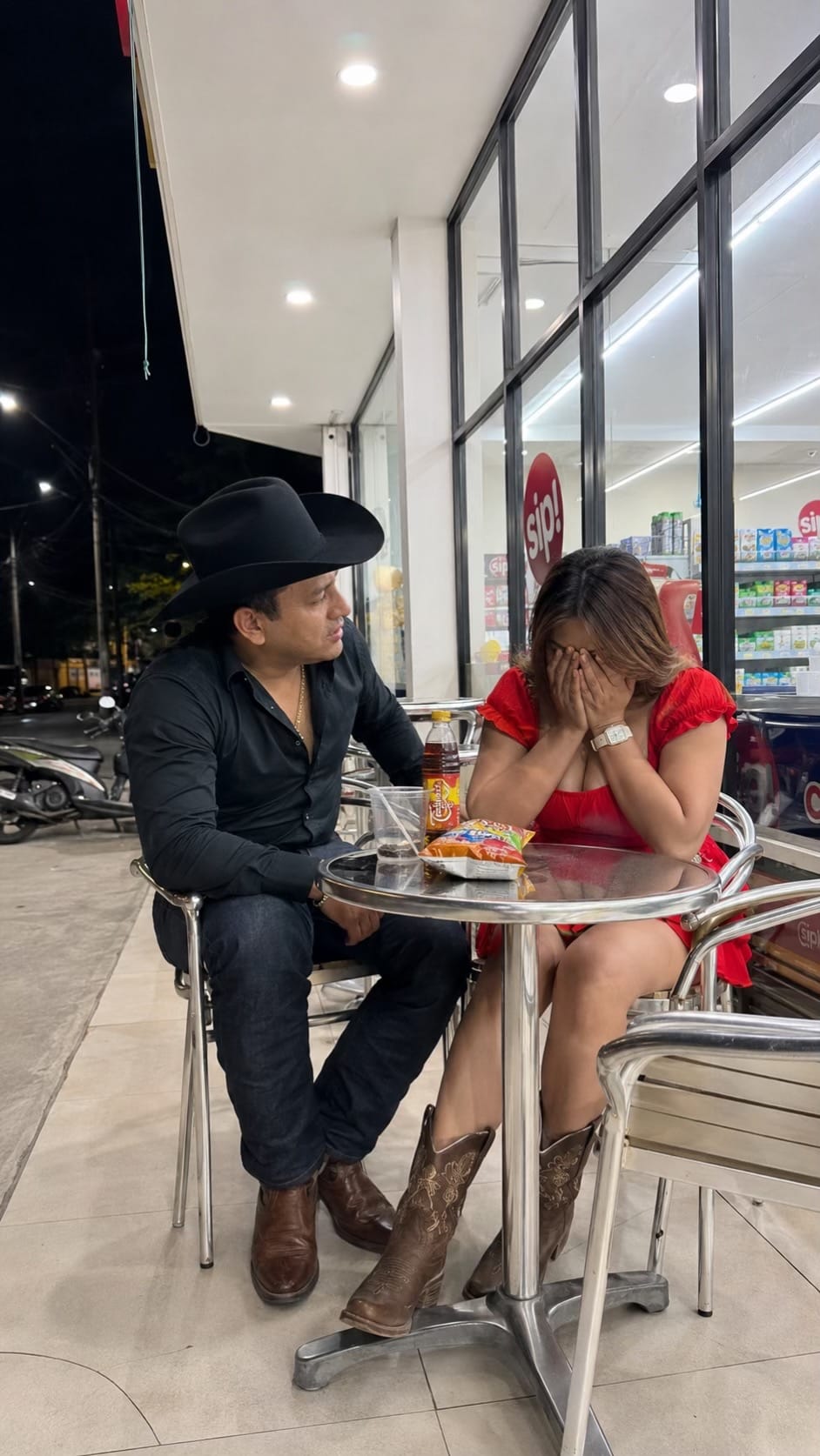 Post 6 by B R E N 💋 on TikTok (video)