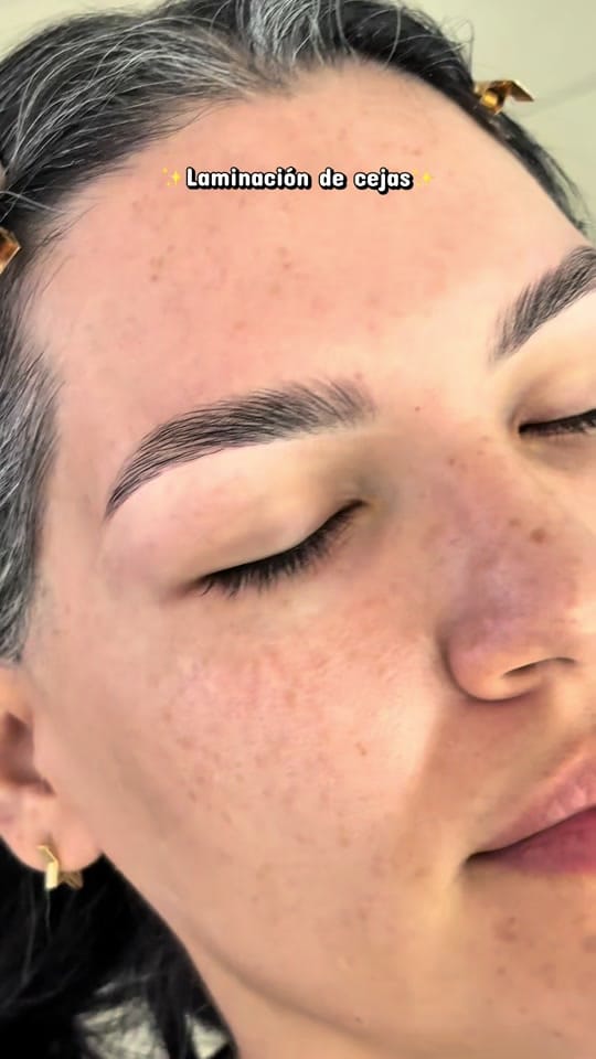Post 1 by Ana Laura on TikTok (video)