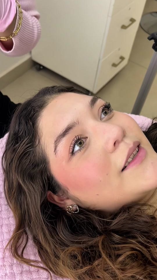 Post 9 by Ana Laura on TikTok (video)
